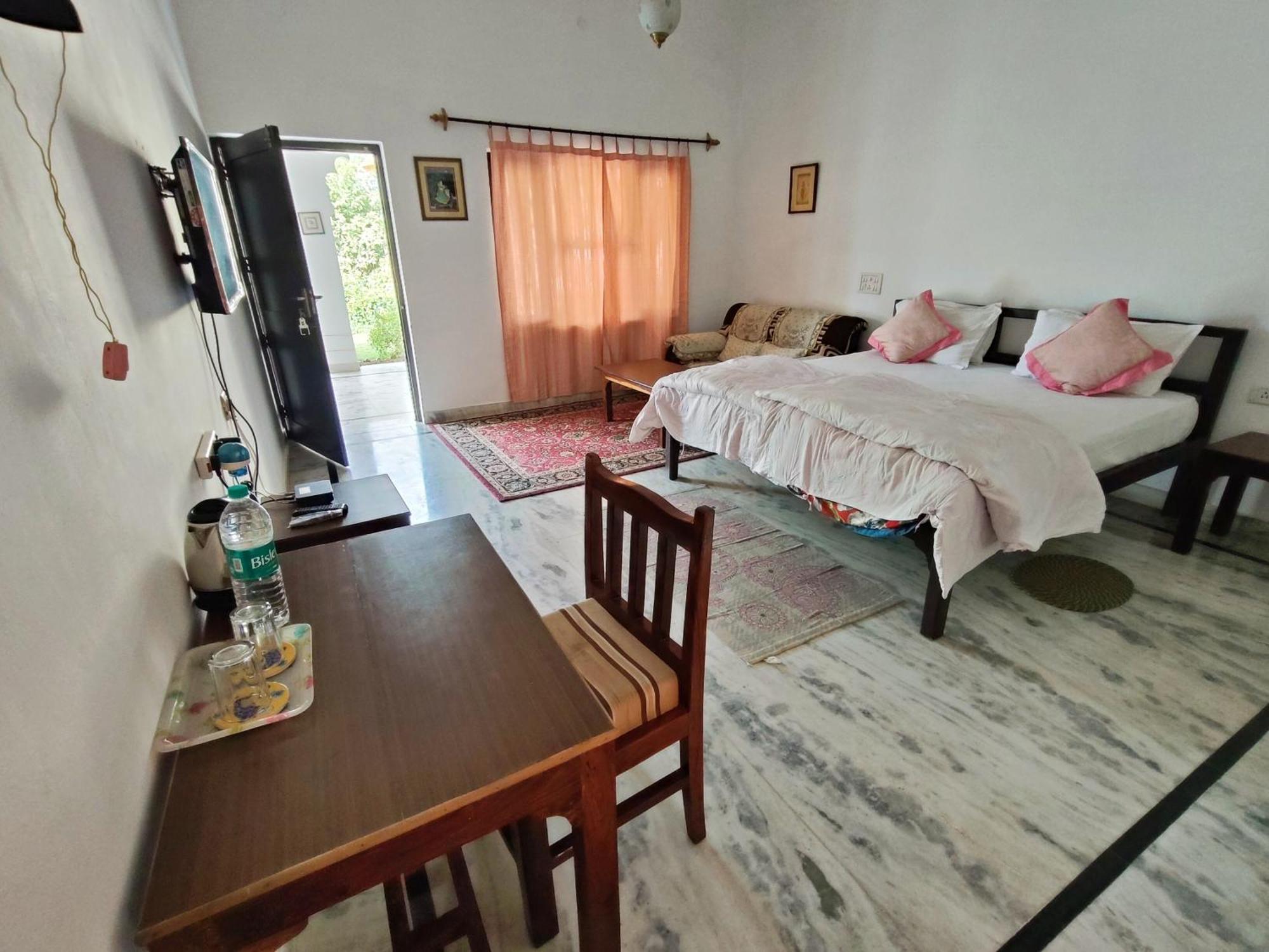 Ferienwohnung Royal Farm Bharatpur Zimmer foto